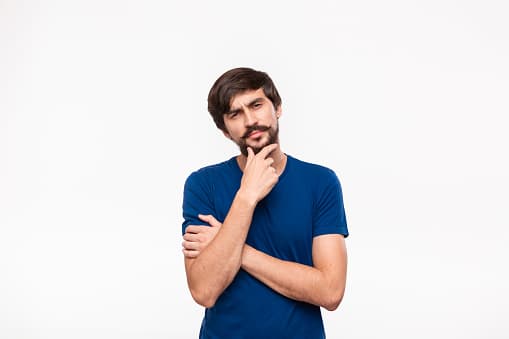 Por que a parcela fixa ajuda a conter o impulso de gastar mais do que o planejado?